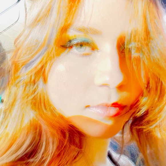 Meet your Posher, Tanisha - Picture 1 of 1